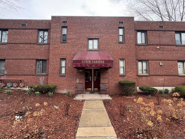 Primary Photo - 1201 Heeney Ave