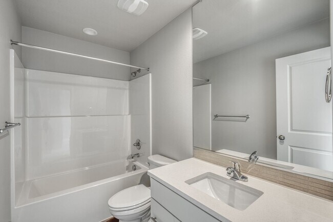 Building Photo - Brand New & Beautiful 2025 Holt Home !  Walking Trails, Common Areas!