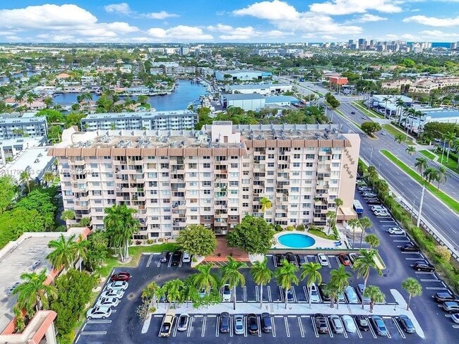 Building Photo - 777 S Federal Hwy