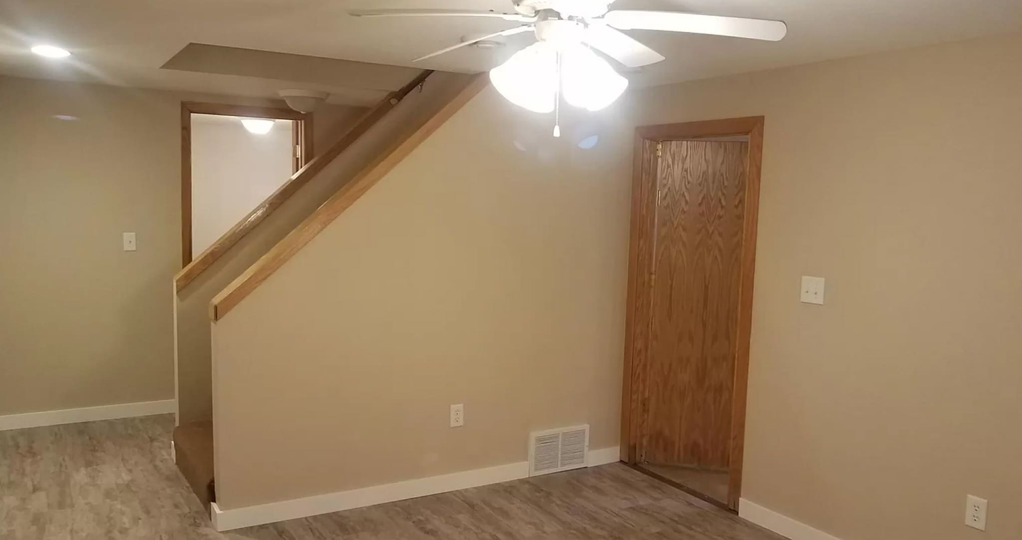 stairs - 2324 Crescent Dr