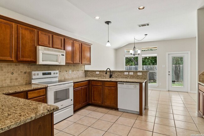 Building Photo - 1303 Bluff Forest