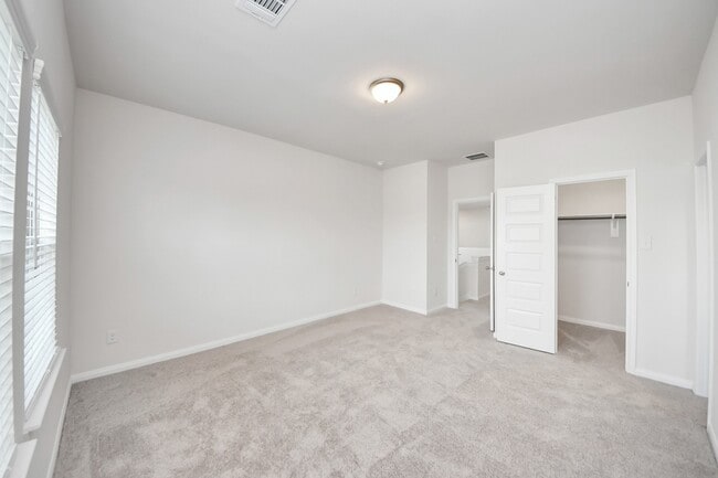 Building Photo - 8006 Cypress Poplar Ct