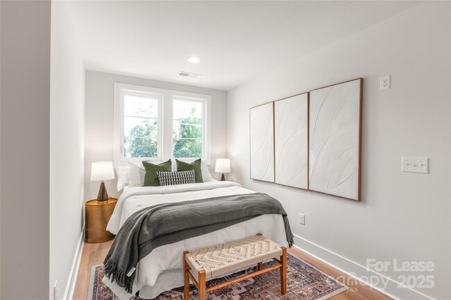 Building Photo - 1314 Carolyn Dr