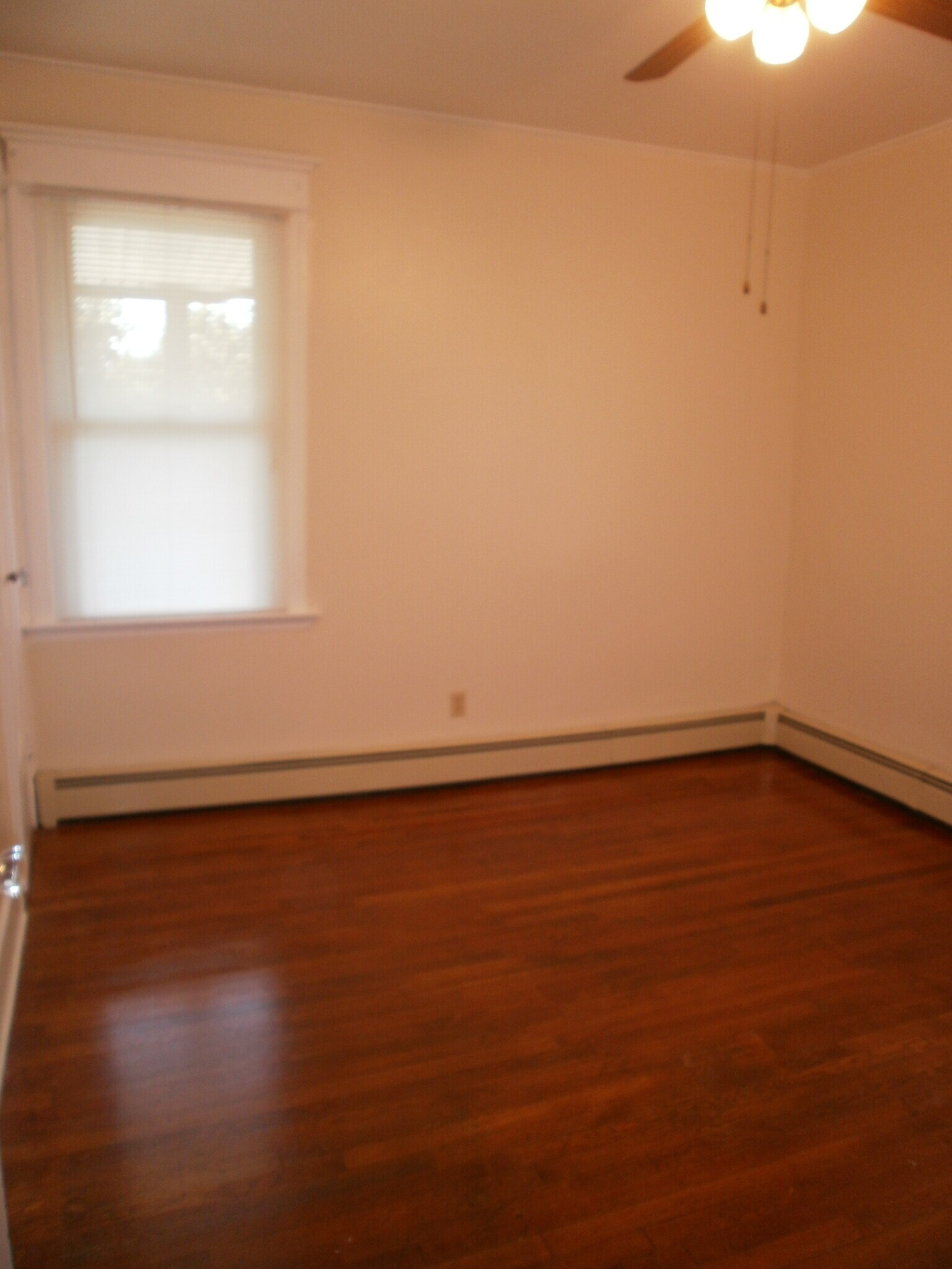 Building Photo - 405 Ellsworth Ave
