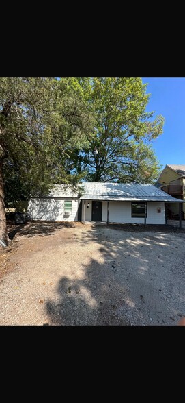 Primary Photo - 2308 W 6th Ave