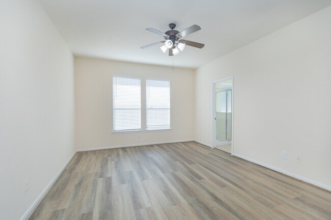 Building Photo - 7427 Boerne Creek Dr