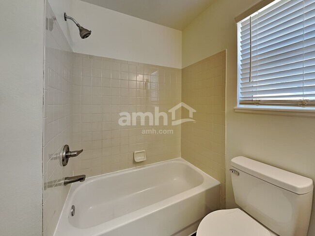 Building Photo - 7220 Grand Cascade Point