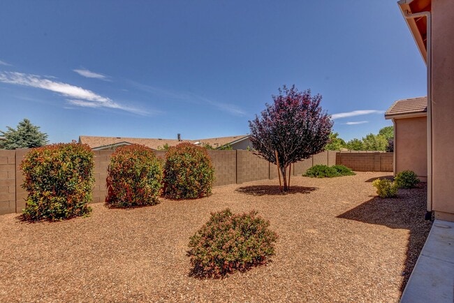Building Photo - Beautiful home in Prescott