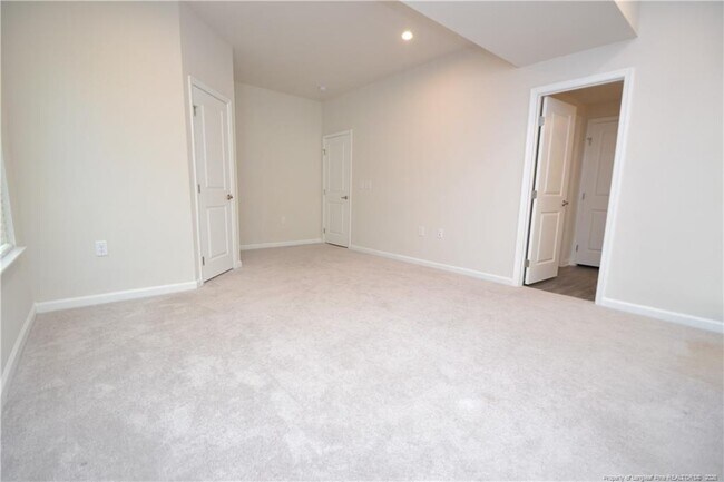 Building Photo - 1248 Channing Park Cir