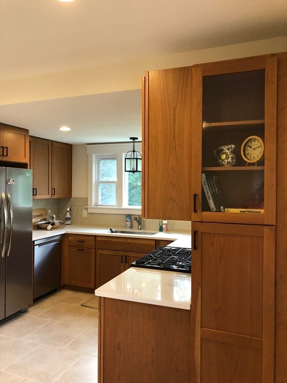 Building Photo - 140 Ames St