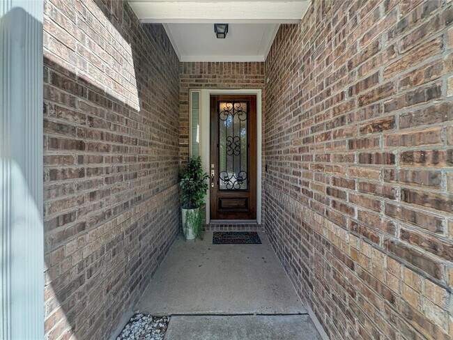 Building Photo - 4416 Trinity Woods St