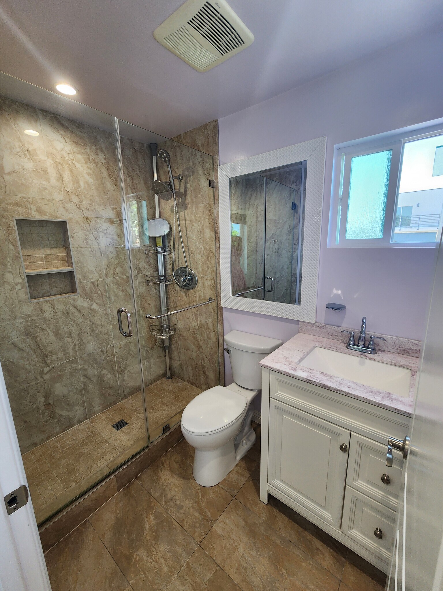 Building Photo - 6827 Murietta Ave