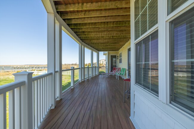 Building Photo - 101 Swan Cove Ln