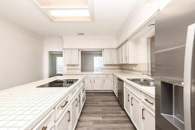 Building Photo - 11102 Brook Mill Ct