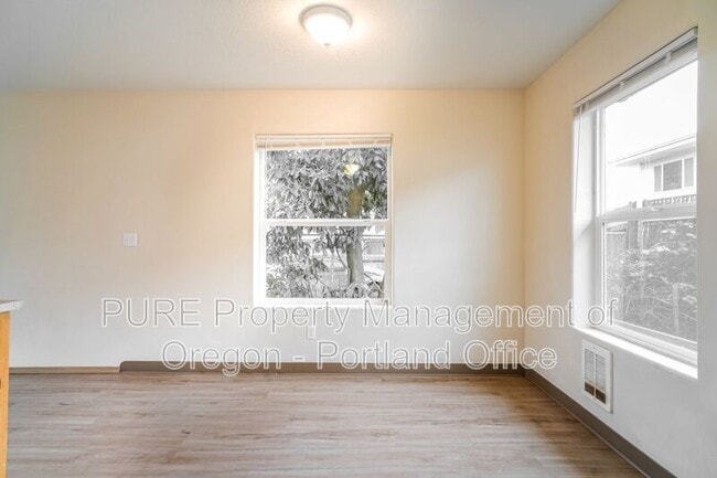 Building Photo - 2619 SE 125th Ave