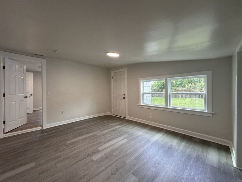 Building Photo - 2516 Ivy St