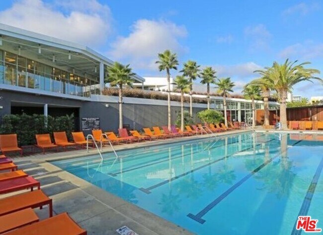 Building Photo - 13045 Pacific Promenade