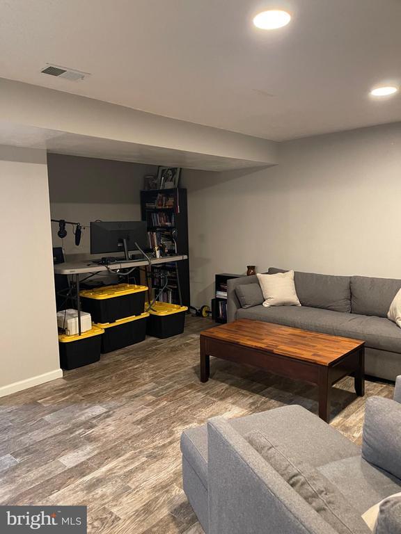 Building Photo - 4129 Trowbridge St