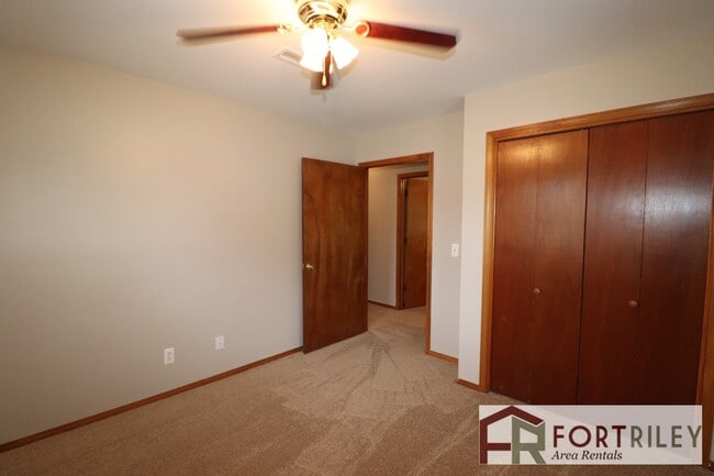 Building Photo - Family Home for rent!