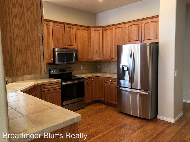 Building Photo - 5 br, 3.5 bath House - 9667 Carriage Creek...