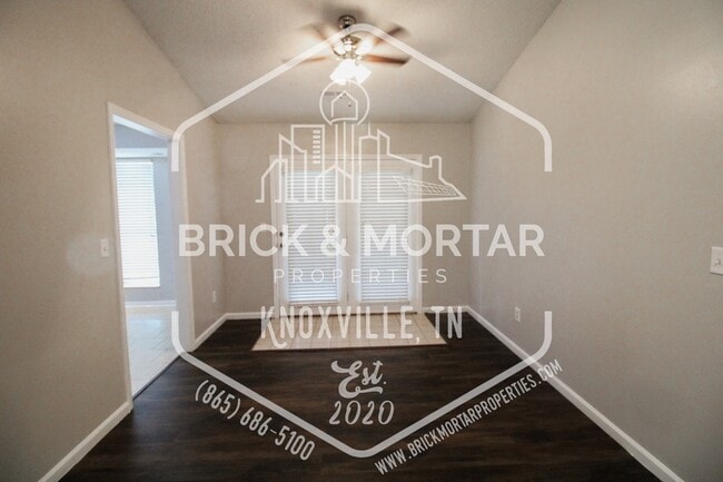 Building Photo - 1006 Davinci Ln