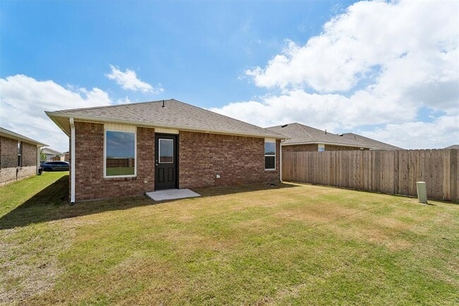 Building Photo - 2213 SE 89th Terrace