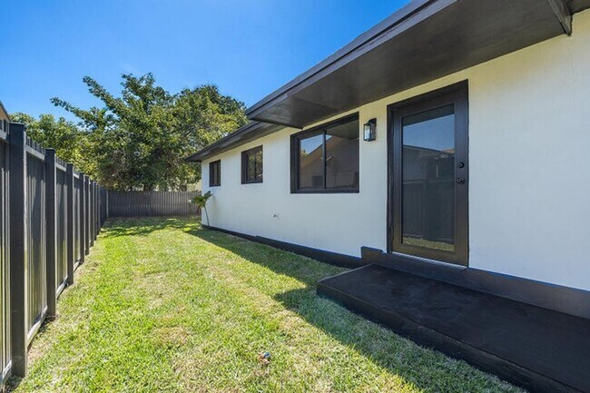 Building Photo - 1522 NW 41st St