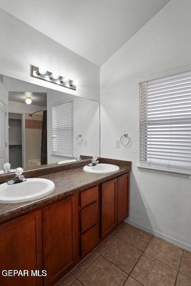 Building Photo - 14205 Spanish Point Dr