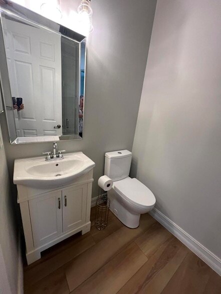 Building Photo - 104 NW Pleasant Grove Way