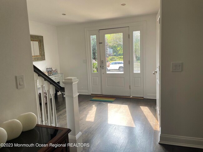 Building Photo - 516 Page Ave