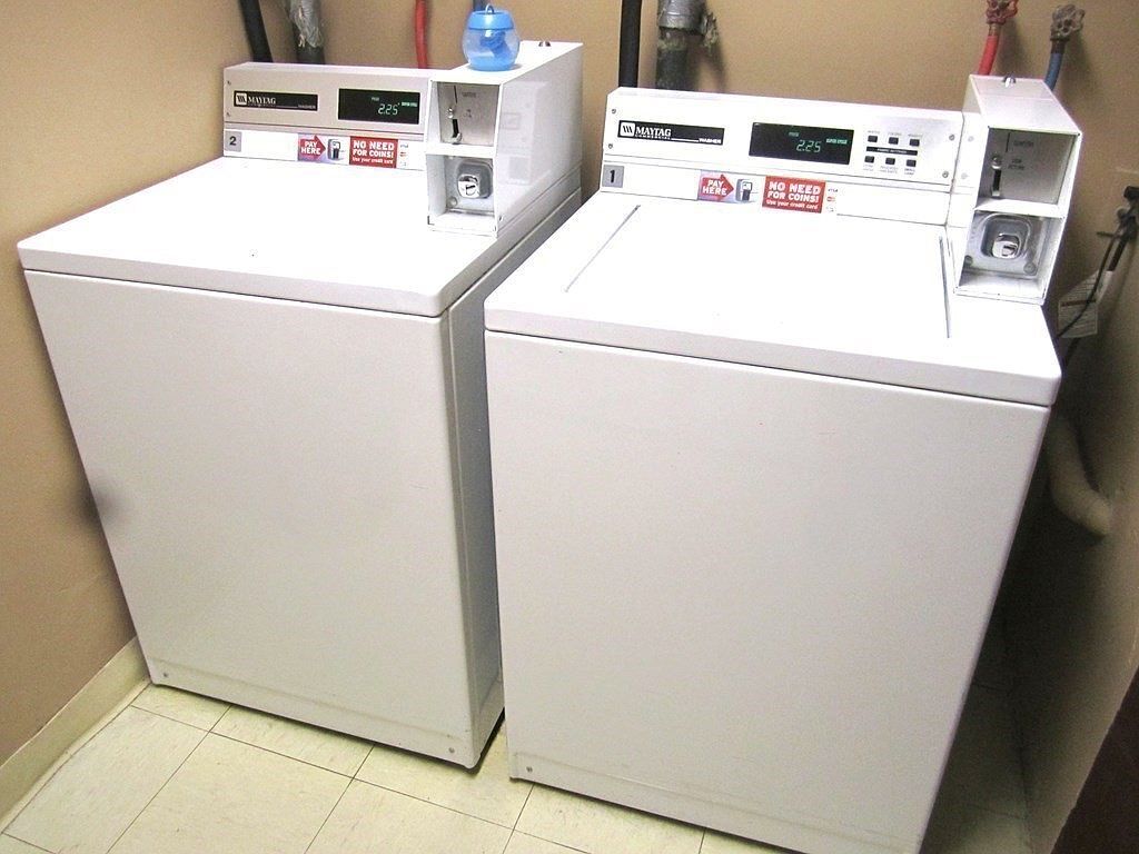 Washer and dryer - 1243 Beacon St