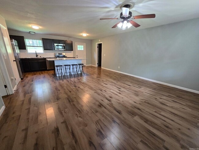 Building Photo - 6637 Grayson Dr