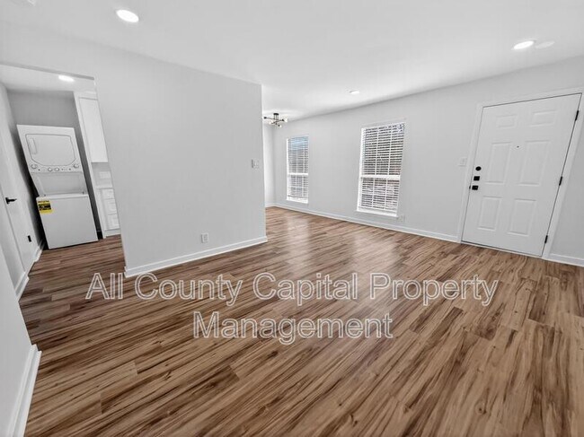 Building Photo - 3432 Willowrun Dr