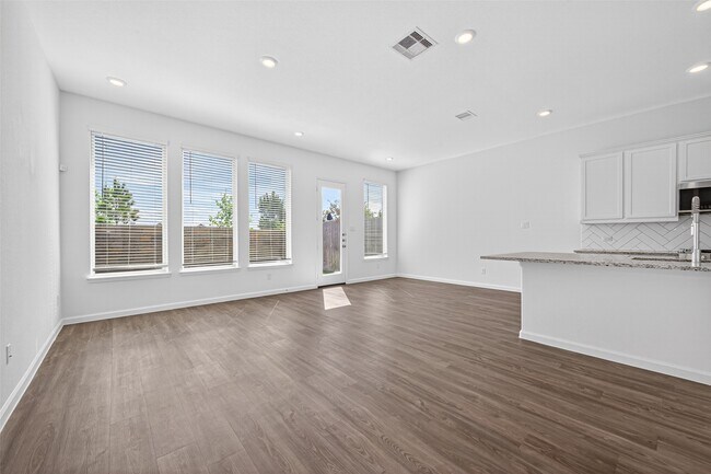 Building Photo - 5703 Foggy Vine Ct