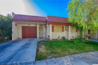 Building Photo - 5581 Wheatfield Dr