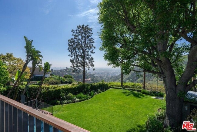 Building Photo - 2439 Carman Crest Dr