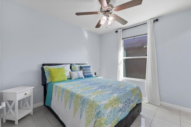 Building Photo - 8824 Southwick Dr