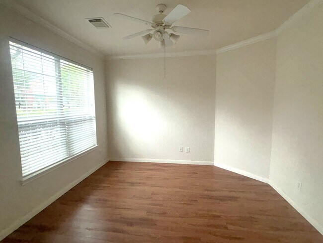 Building Photo - 19538 Piney Lake Dr