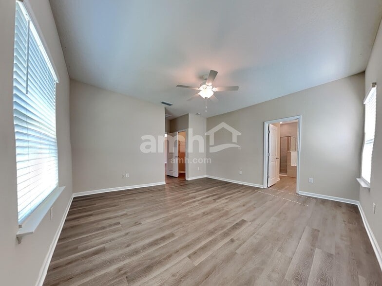 Building Photo - 300 Anastasia Park Rd