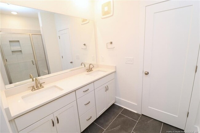 Building Photo - 110 Byrum St