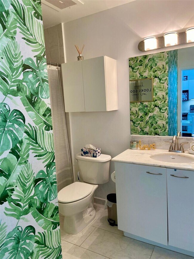 Building Photo - 133 NE 2nd Ave