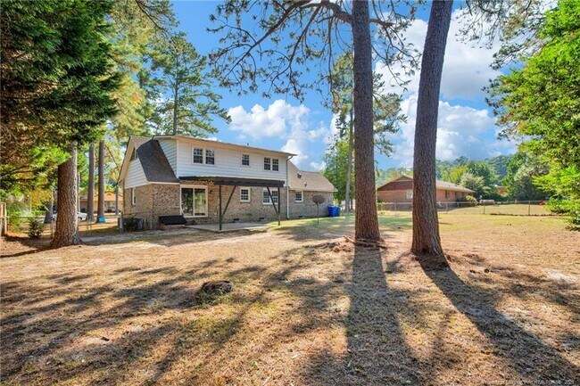 Building Photo - 511 Dandridge Dr