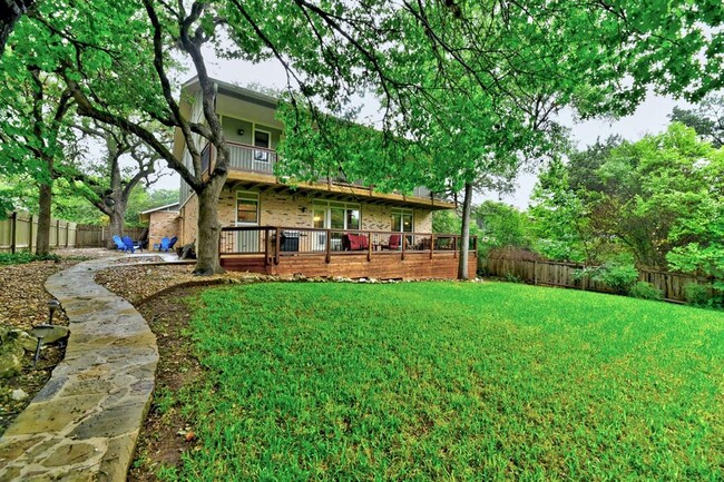 Building Photo - 11313 Menodora Dr