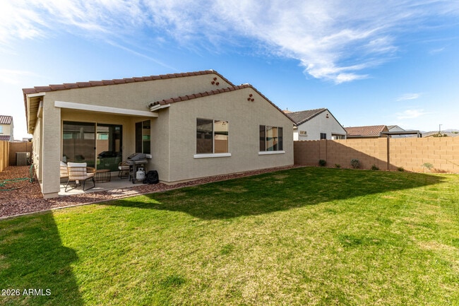 Building Photo - 16780 W Cameron Dr