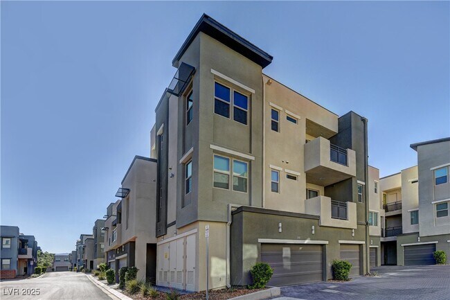 Building Photo - 11250 Hidden Peak Ave