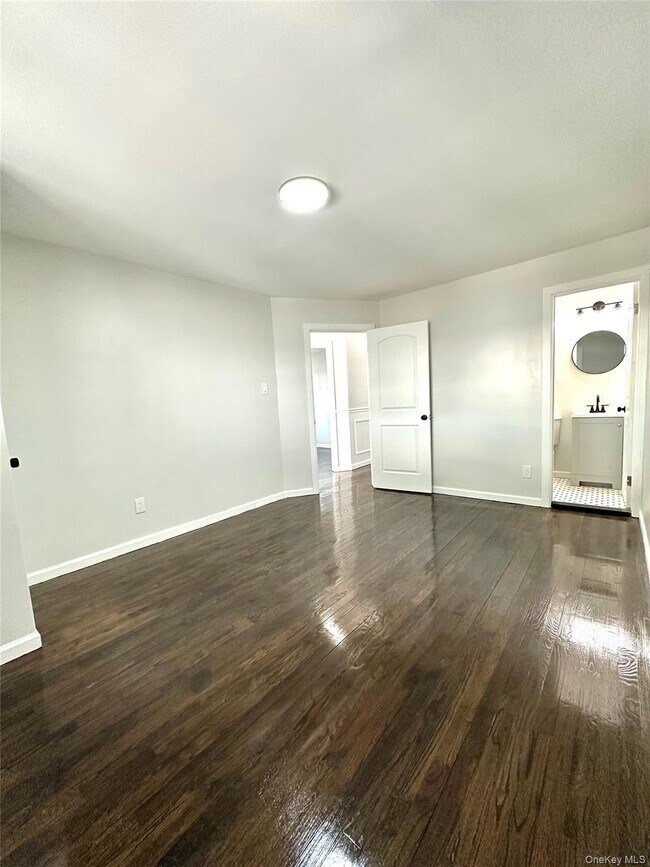 Building Photo - 254-16 Craft Ave