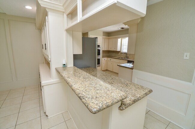 Building Photo - 2554 Hodges Bend Cir