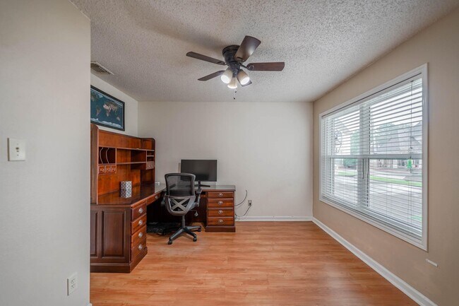 Building Photo - 3414 Ashfield Dr