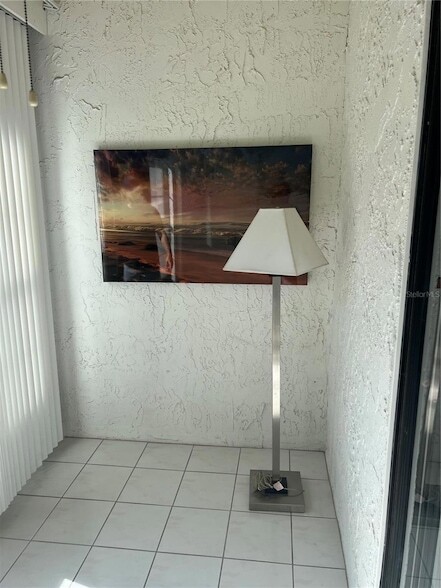 Building Photo - 2400 Winding Creek Blvd