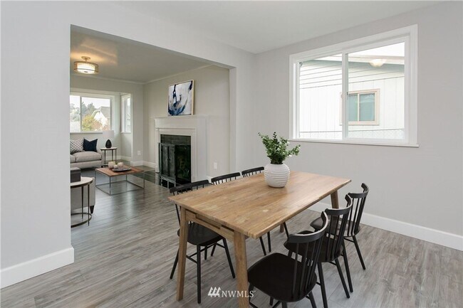Building Photo - 4722 47th Ave SW